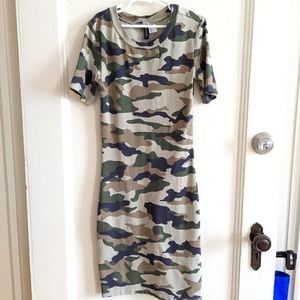 🌲H & M Divided Camo dress Sz XS